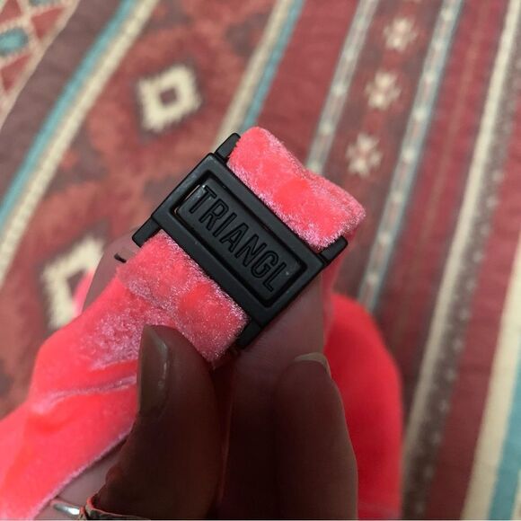 Triangl swimwear Velvet bikini set - Picture 9 of 9